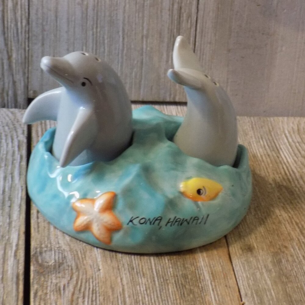 Dolphin Riding Ocean Wave Salt and Pepper Shaker 2014 Kona Hawaii *